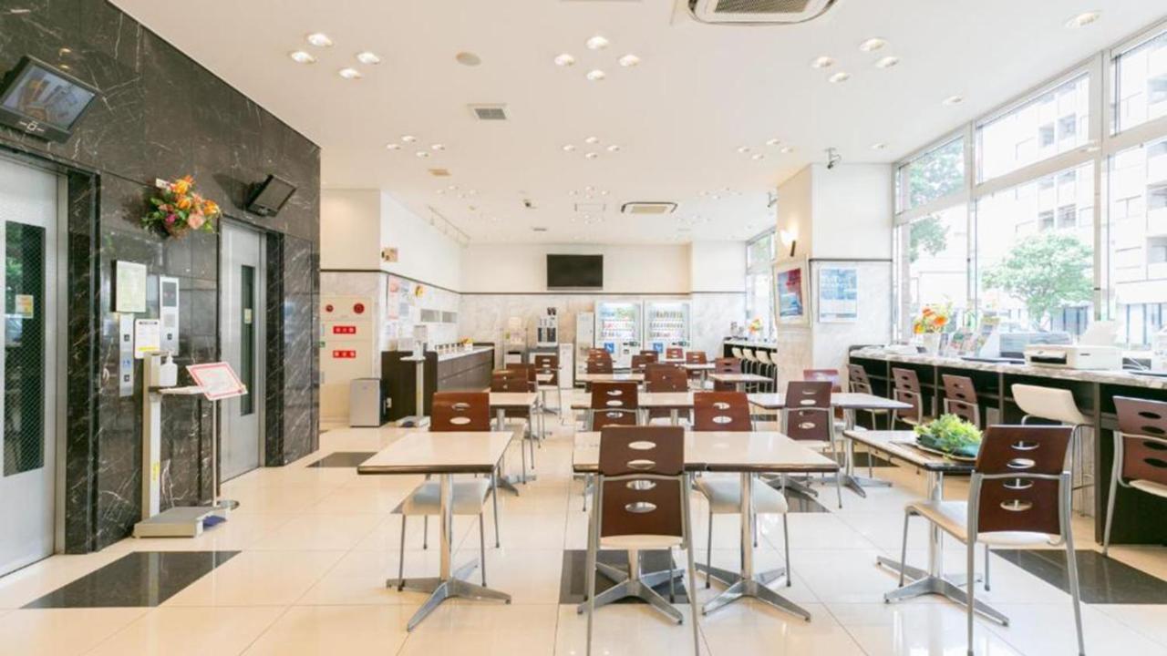 Toyoko Inn Kintetsu Yokkaichi Eki Kita Guchi Eksteriør bilde