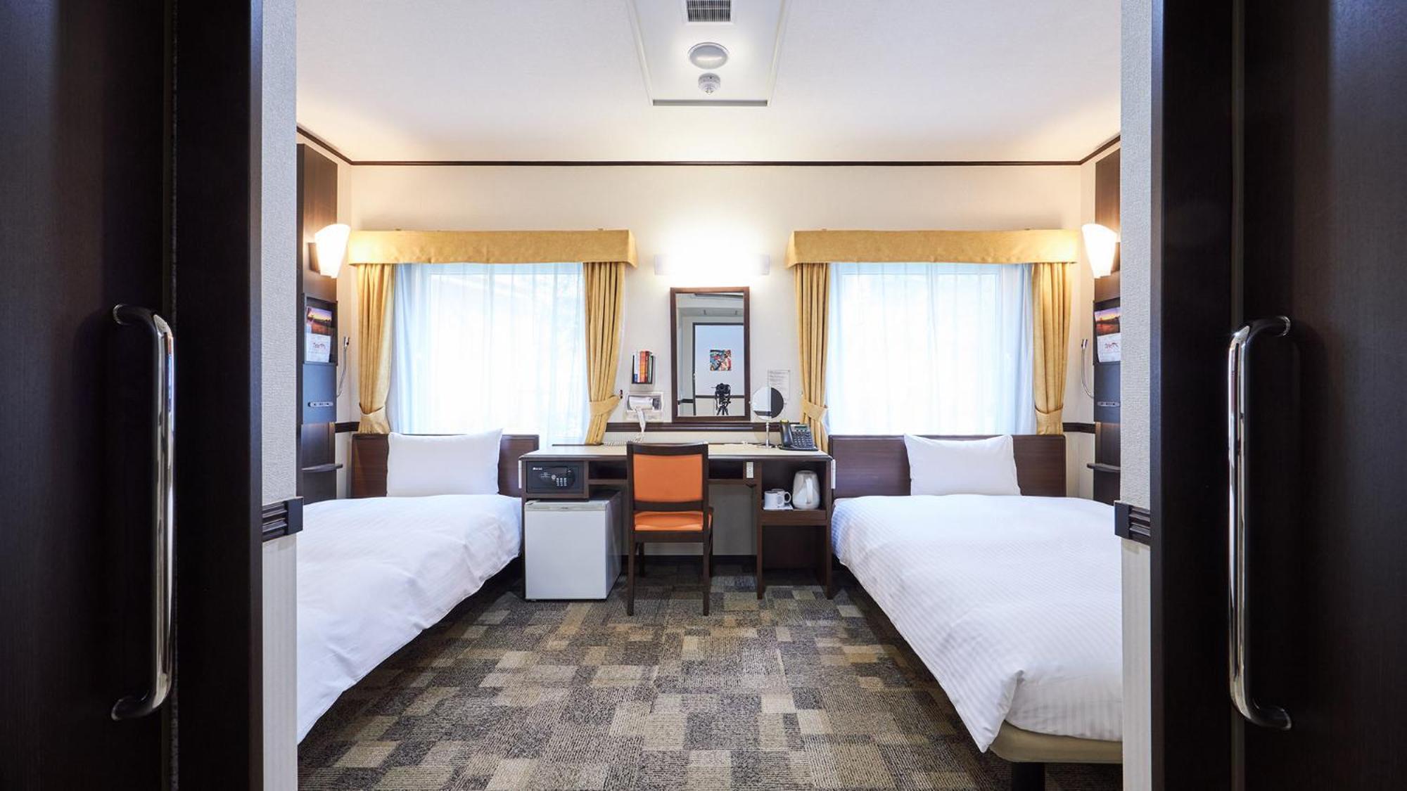 Toyoko Inn Kintetsu Yokkaichi Eki Kita Guchi Eksteriør bilde
