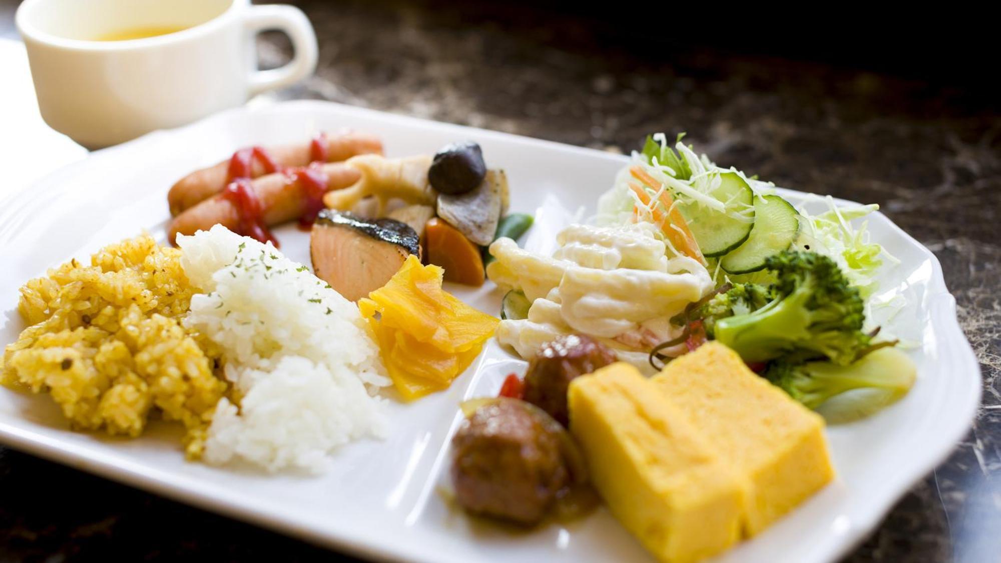 Toyoko Inn Kintetsu Yokkaichi Eki Kita Guchi Eksteriør bilde
